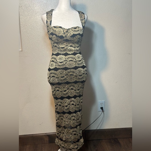 Black and gold sexy night dress size s black lace with gold floral print - Picture 12 of 16